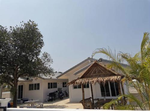 S&F villa