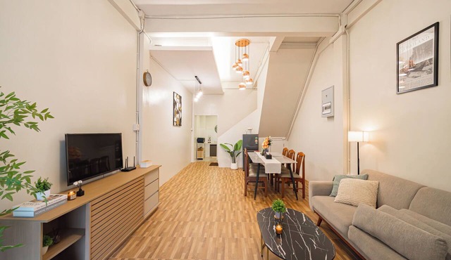 Siam Place Family House Near Khaosan 8 Guests