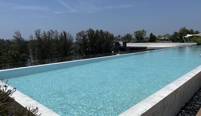 Skypark Laguna 1BR, Rooftop Pool, Walk to Bang Tao & Boat Avenue