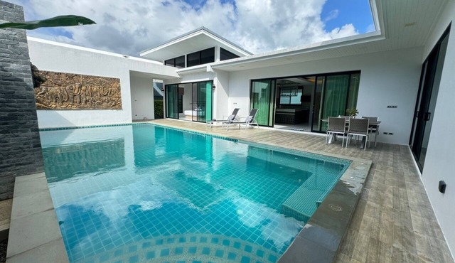 SKYPOOL,new brand villa with big private