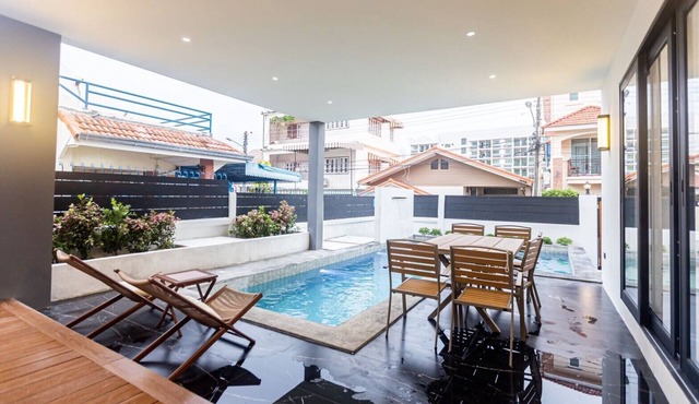 Spacious 5-bedroom house in beautiful Muang Pattaya 162/45