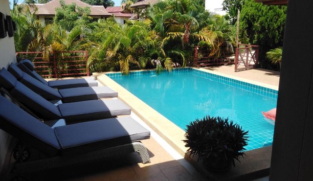 Spacious ocean view pool villa