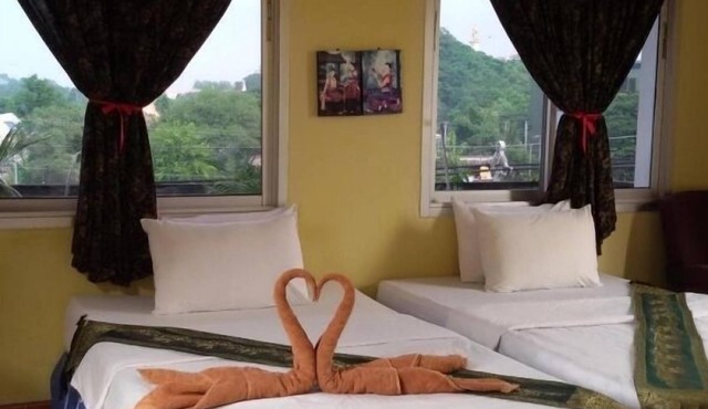 Sri Trang Hotel