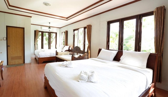 Taksina Garden Resort