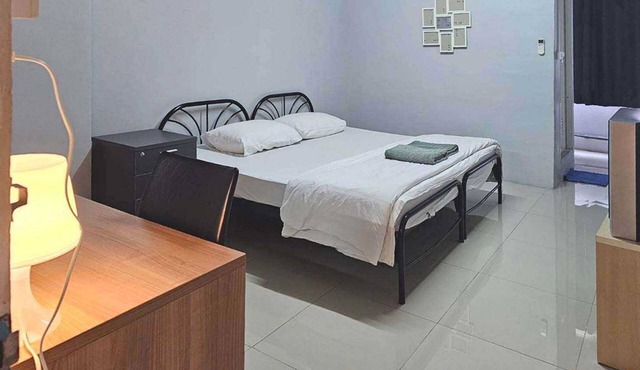 Toucan Bed And Cafe