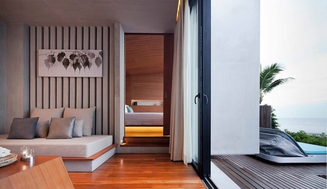 Ultra Spacious Beachfront Grand Pool Villa