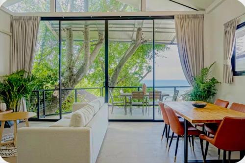 v27 Sunset Horizon Villa Seaview