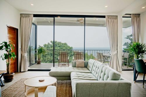 v32B Blue Horizon Haad Yao, Seaview 3BR Apartment