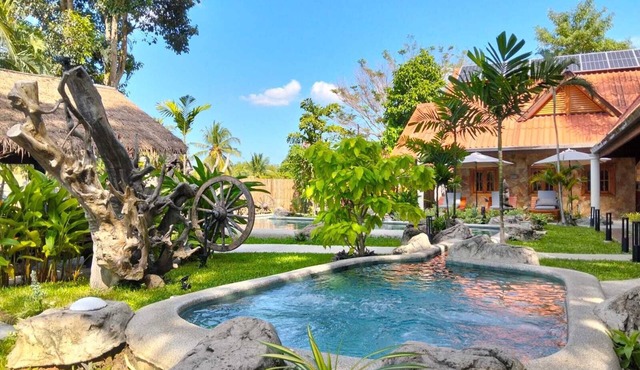 Varaya Resort , Luxury resort in Ban kraek , Pattaya