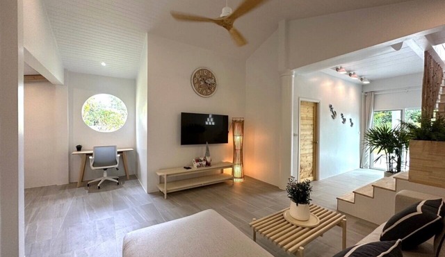 Welcome to the Greenery Home Phuket @Soi Ta iad, Comfy House on Green Lawn