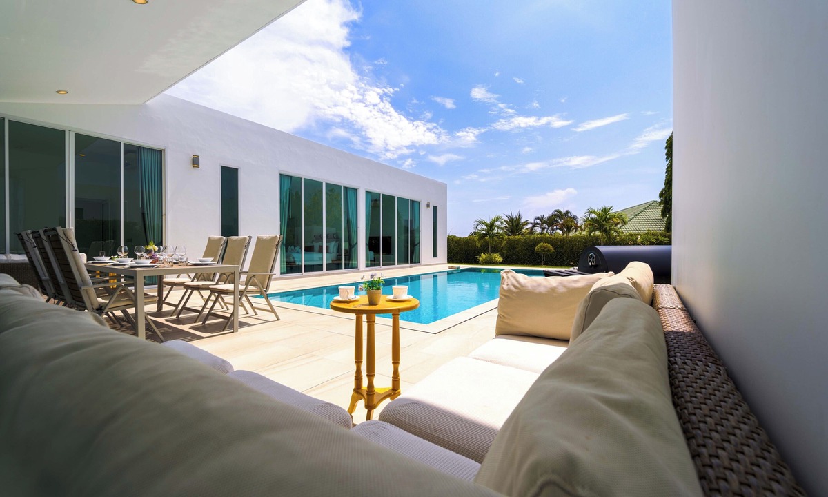 Khao Tao Villa | Modern 4 Bedroom Pool Villa PMK-A6