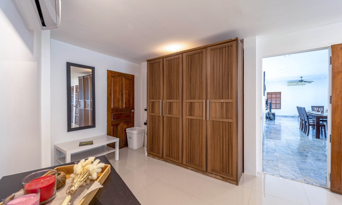 Hua Hin Villa | Private 4 Bedroom Pool Villa - NG411