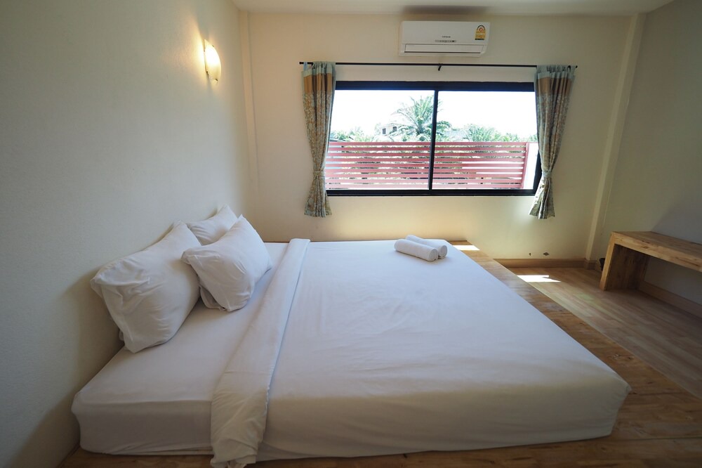 Sai Thai Hotel | Pine Home