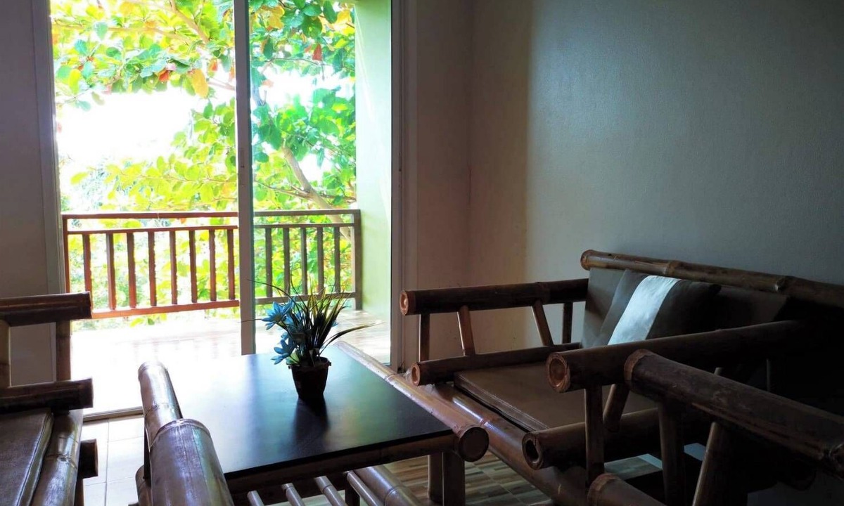 Ko Lanta Hotel | The Peace Tara House