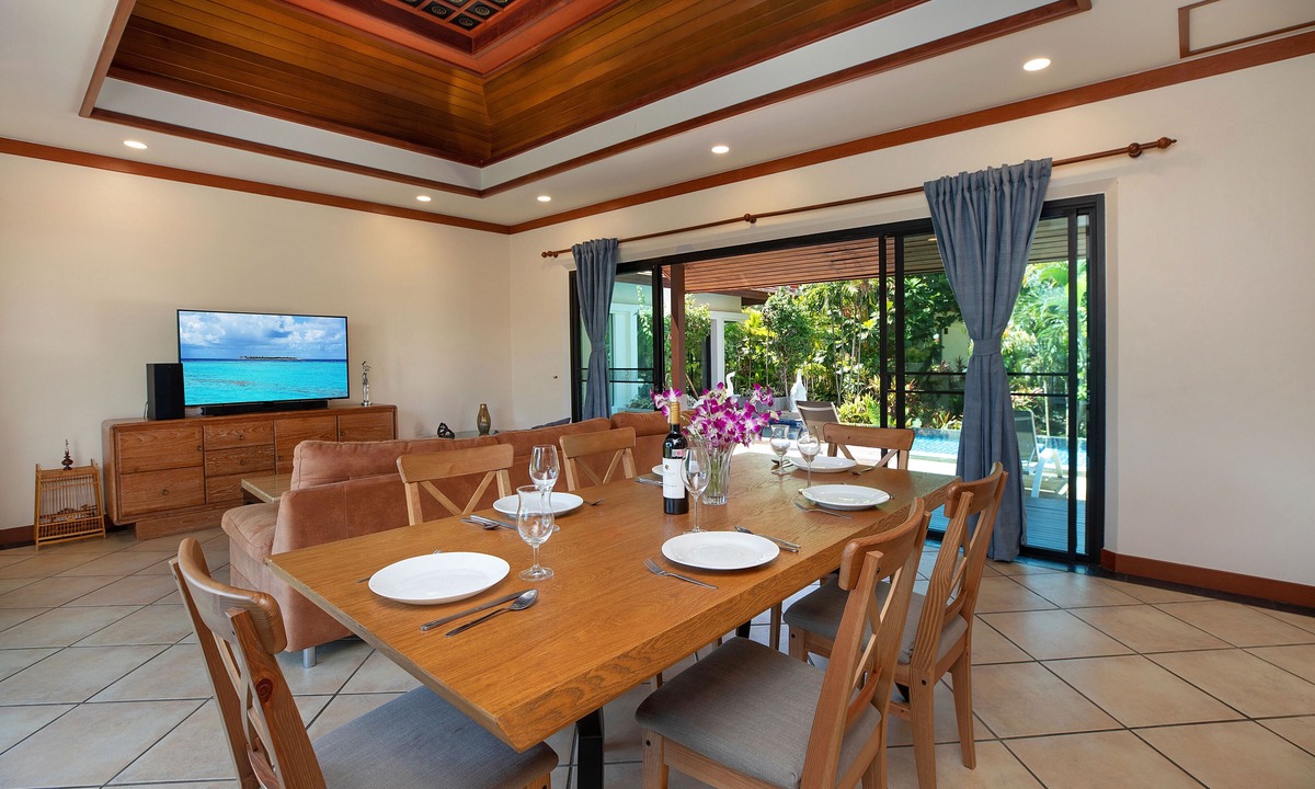 Nai Harn Villa | Boutique 3BR Pool Villa Bianca NaiHarn