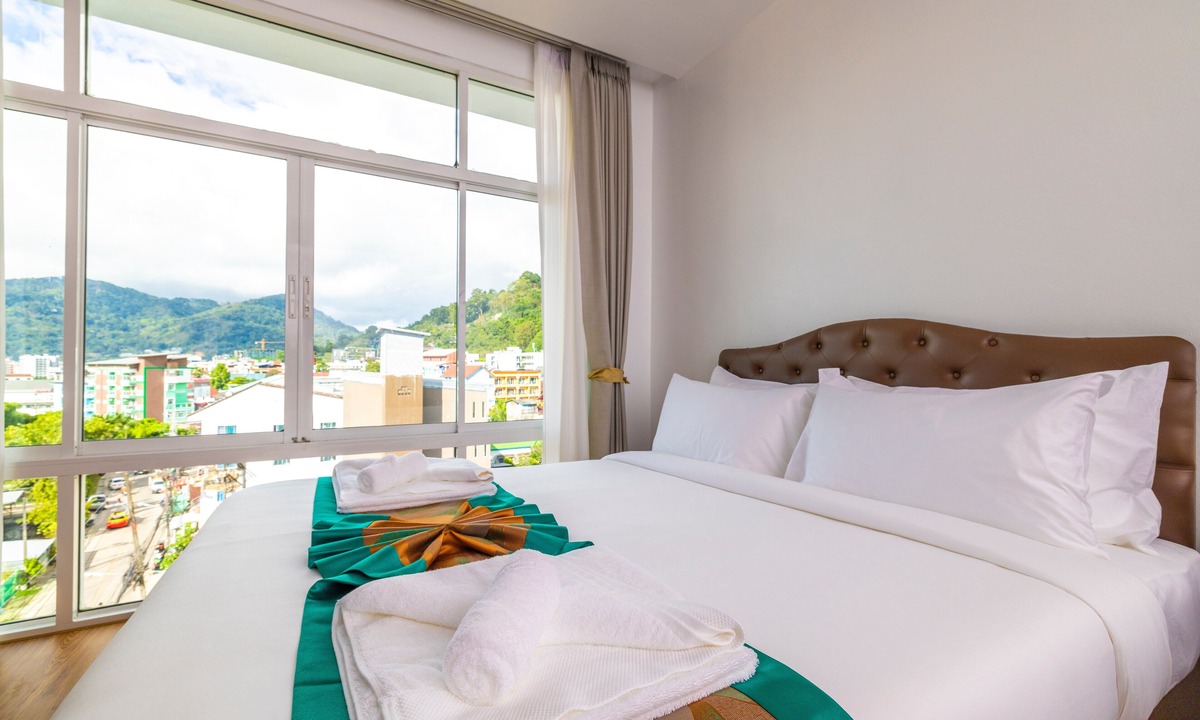 Nanai Road Hotel | Meet Holiday International Hotel