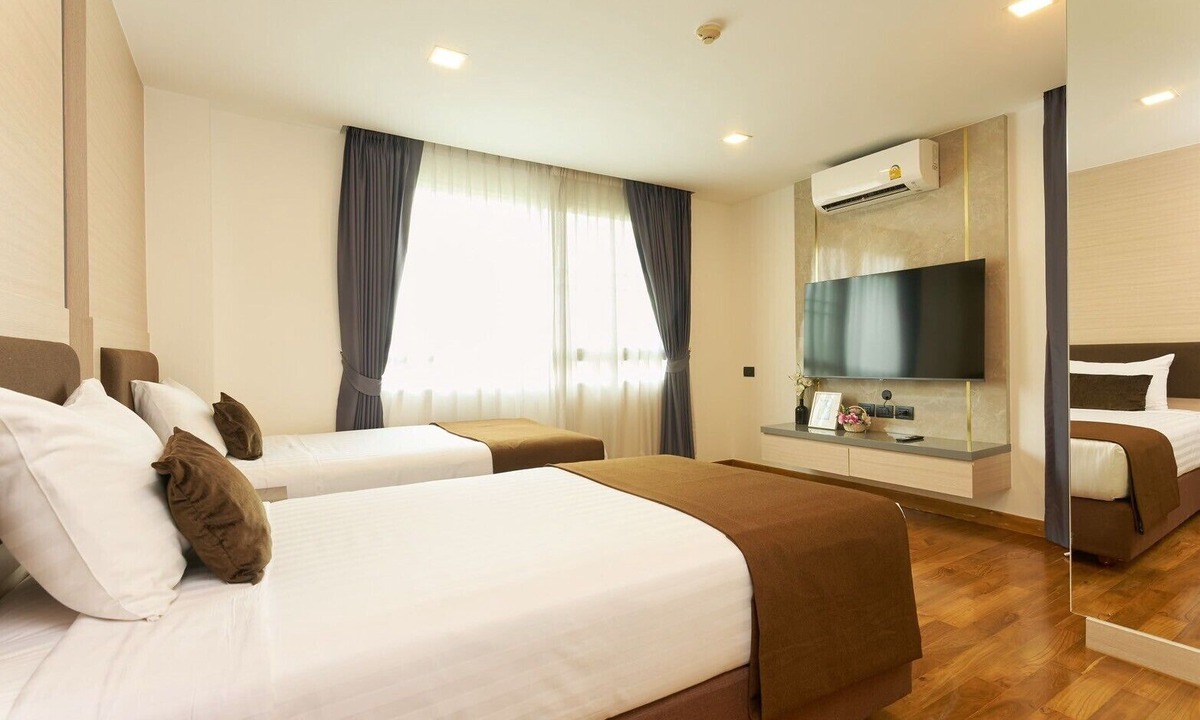 Sukhumvit Hotel | Shine Thonglor