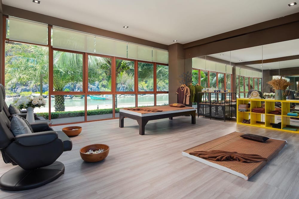Sam Roi Yot Hotel | La Isla Pranburi Beach Resort