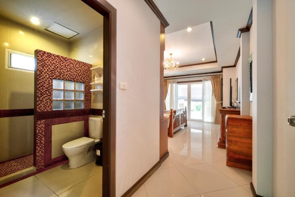 Nong Pla Lai Villa | Villa Nautica Pattaya - 4BR Pool Villa With Private Boathouse