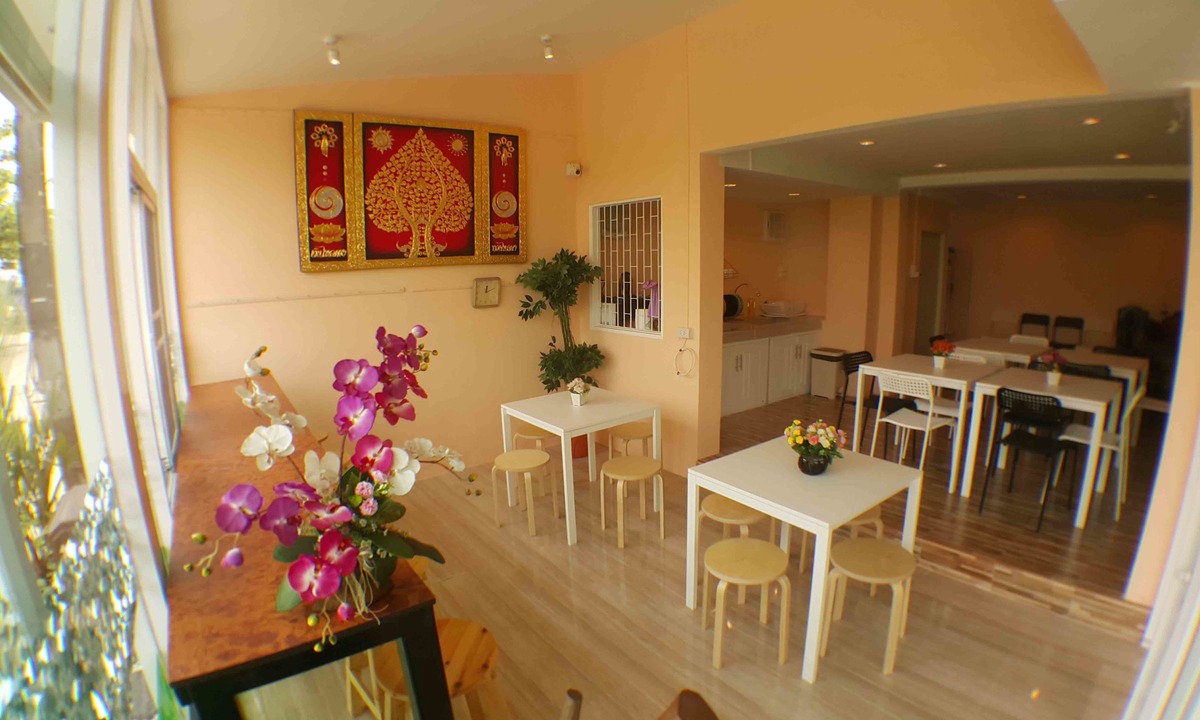 Khu Khot Hotel | Suansin Art Garden