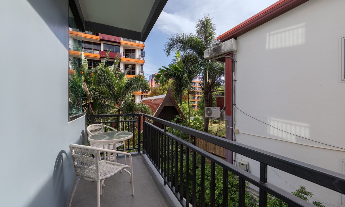 Nai Harn Apartment | Studio at Relife by TropicLook