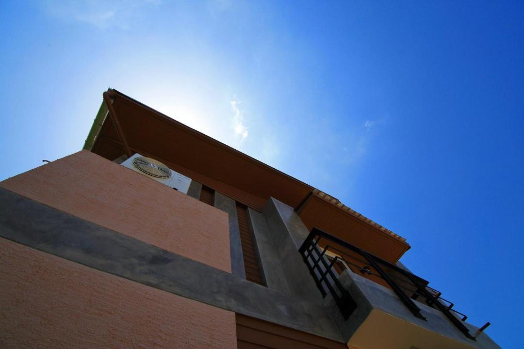 Pak Phli Hotel | Nava Resort