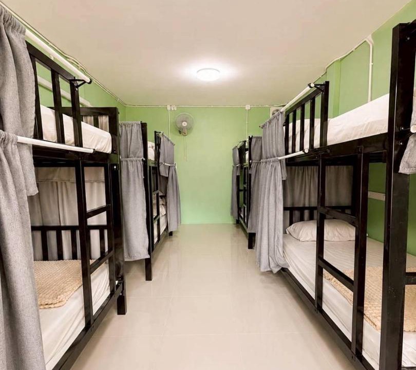 Khlong Sok Hostel | Hello Bella khaosok hostel