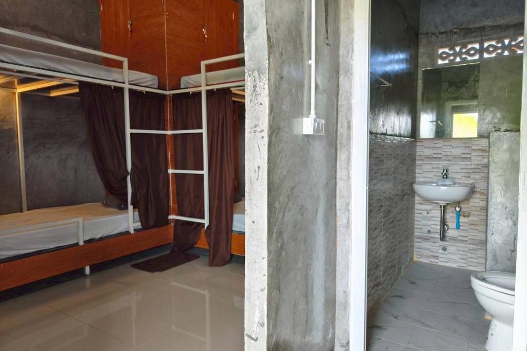Nong Thale Hotel | The Ten RoomA Private bathroom walk to beach in ten min