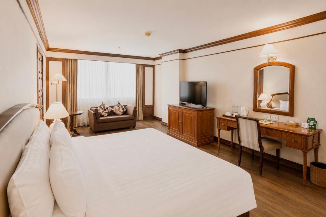 Pak Nakhon Hotel | The Twin Lotus Hotel