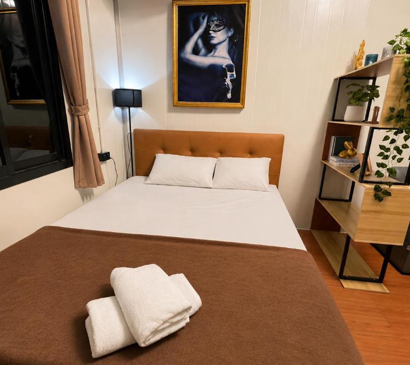 Racha Thewa House | NearBKKHomestayAirport