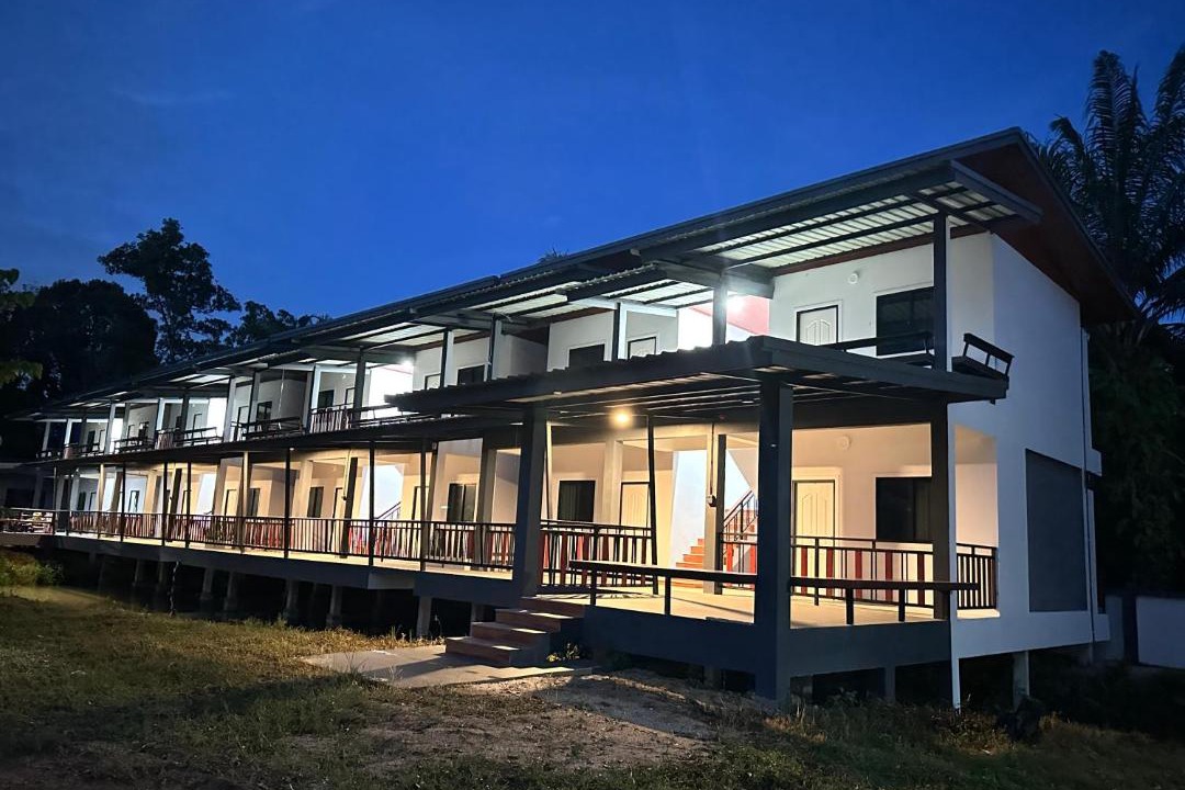 Ban Na Doem Bed & Breakfast | บ้านร่มไทร Ban Romsai Nadoem Suratthani