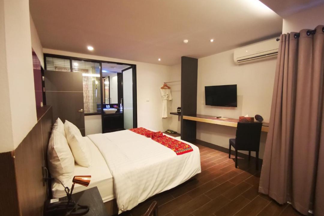 Khlang Hotel | Mandy Nok Hotel