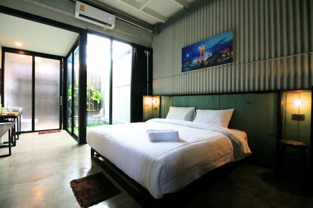 Trang Hostel | THE TREE Sleep and Space