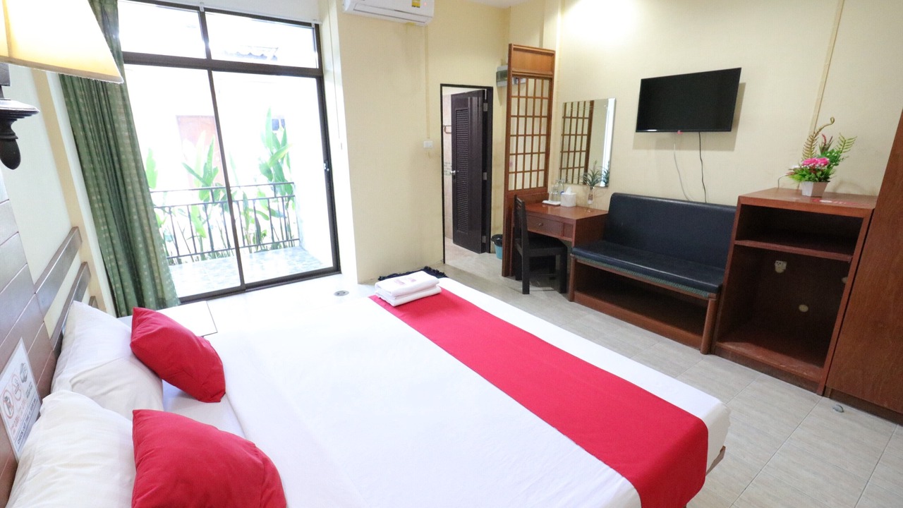 Photo of Bedroom in Talat Nuea