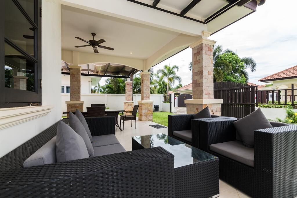 Photo of Patio Balcony in Hin Lek Fai