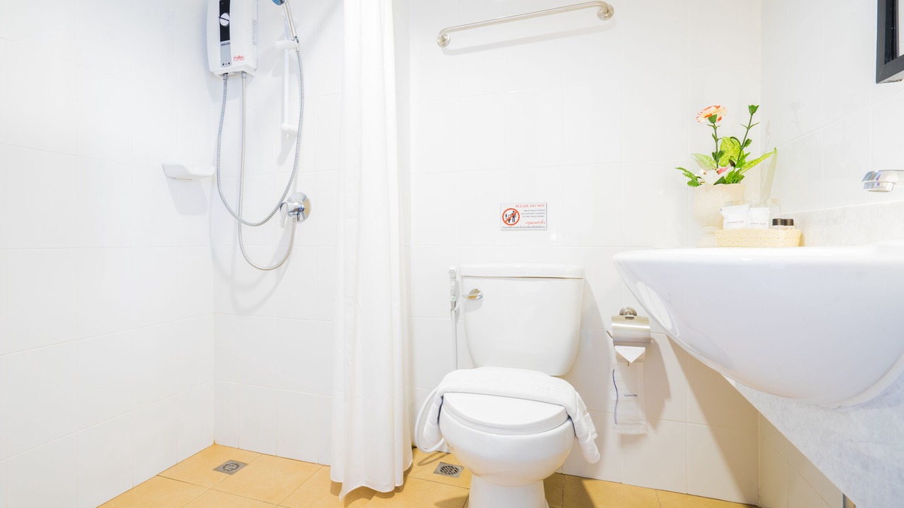 Photo of Bathroom in Talat Nuea