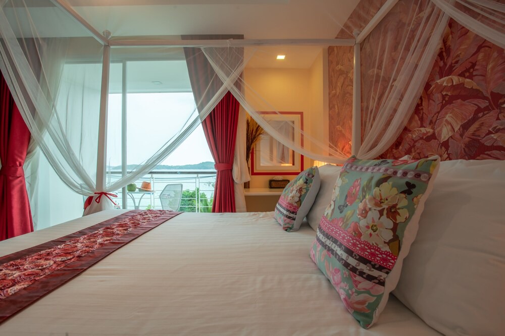 Photo of Bedroom in Rawai