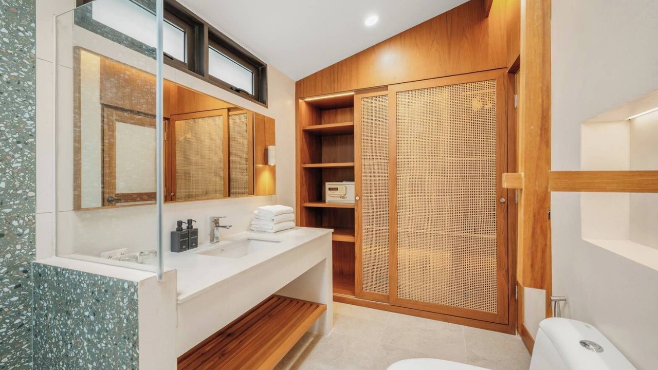 Photo of Bathroom in Chaweng City Center