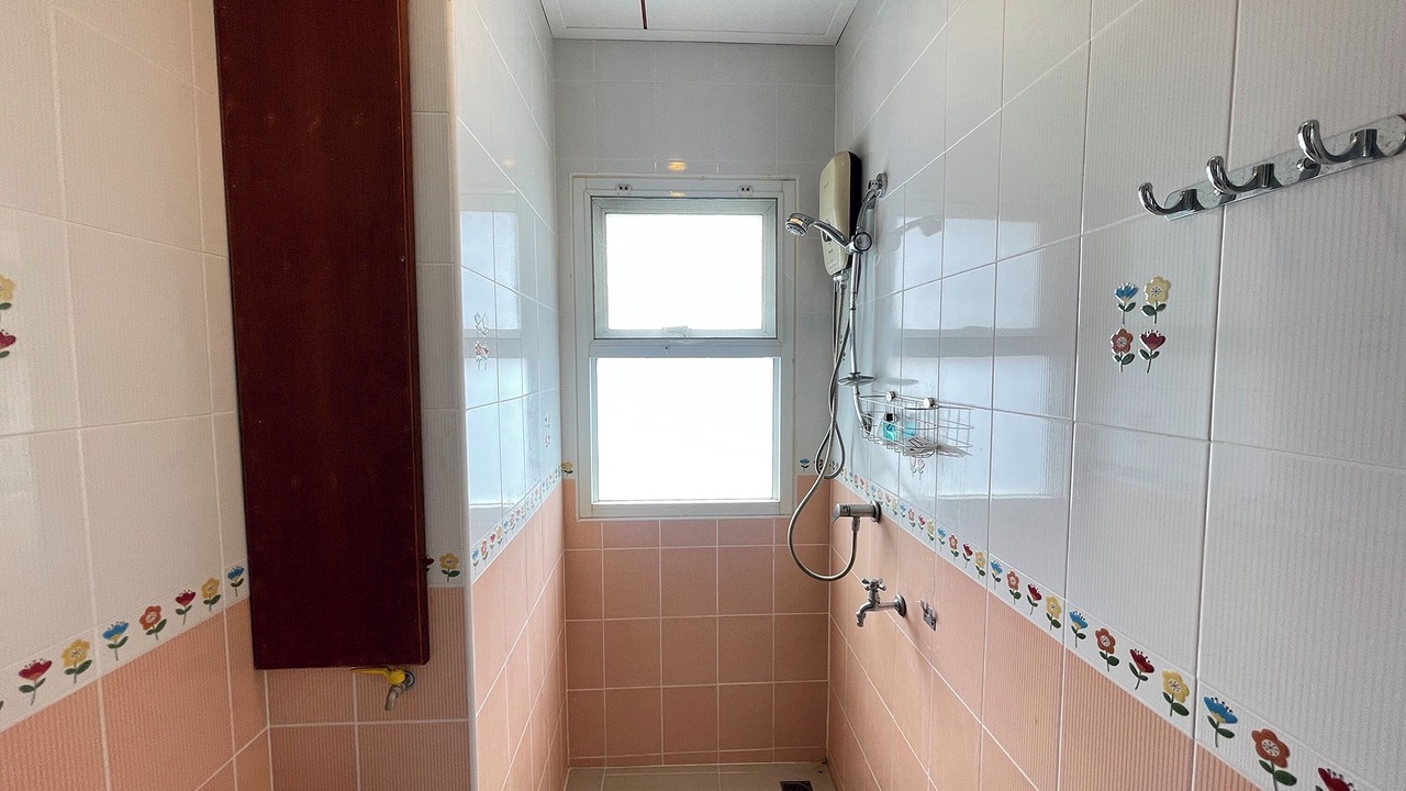 Photo of Bathroom in Pak Nam
