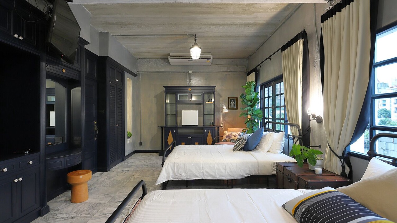 Photo of Bedroom in Samsen Nai