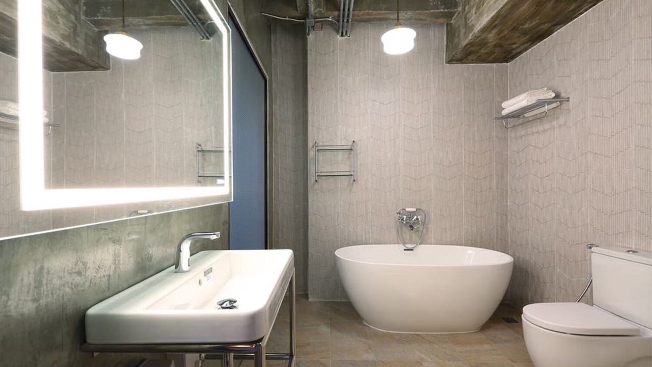 Photo of Bathroom in Samsen Nai