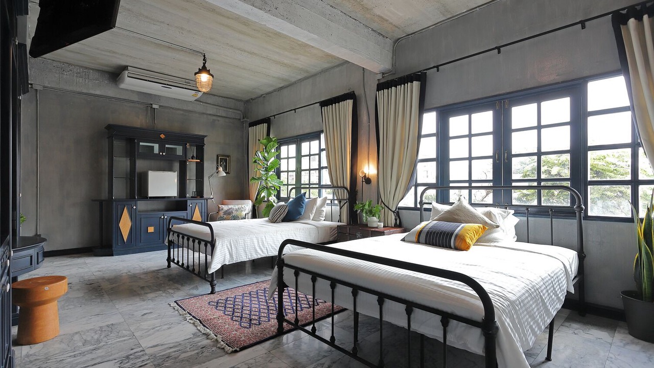 Photo of Bedroom in Samsen Nai
