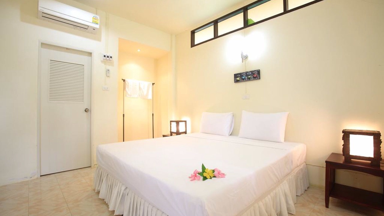 Photo of Bedroom in Ko Mook