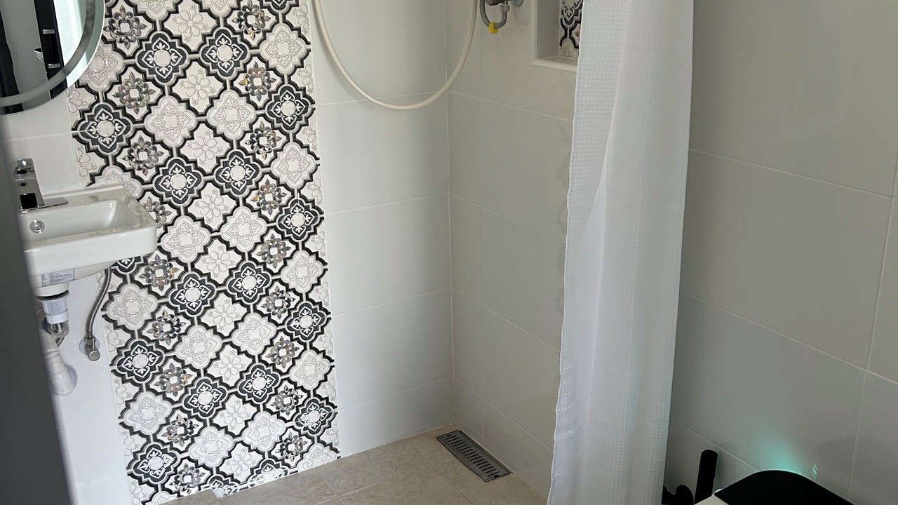 Photo of Bathroom in Na Roek