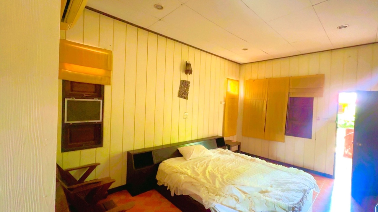 Photo of Bedroom in Thani