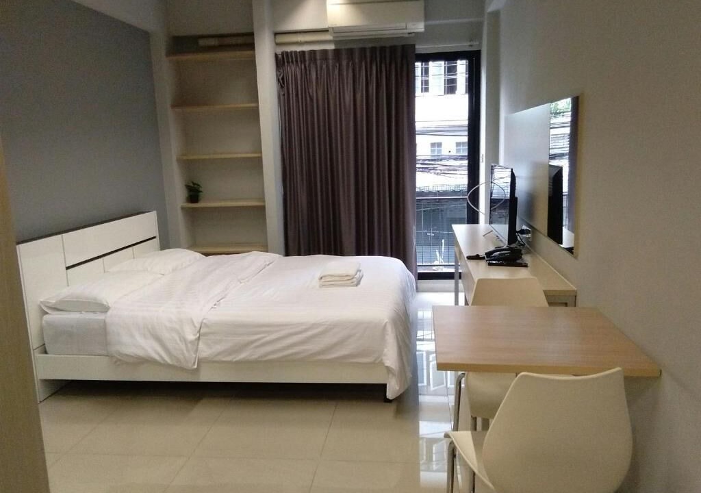Photo of Bedroom in Thanon Phetchaburi