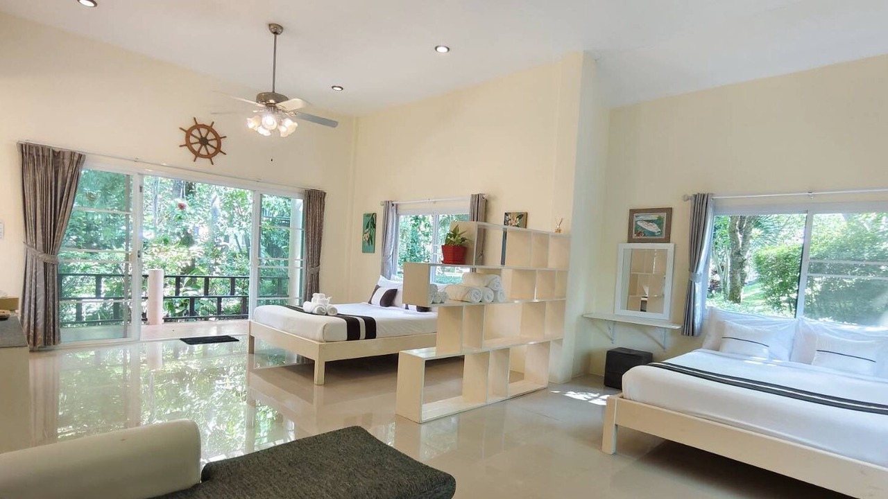 Photo of Bedroom in Khanong Phra