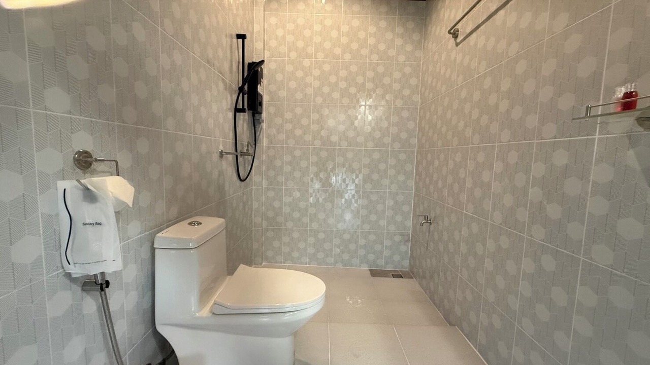Photo of Bathroom in Nuea Khlong