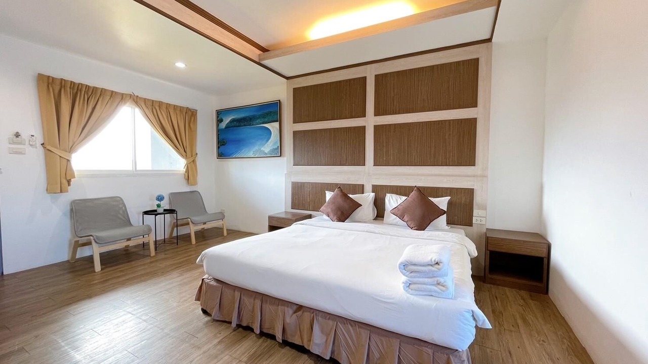 Photo of Bedroom in Talat Nuea