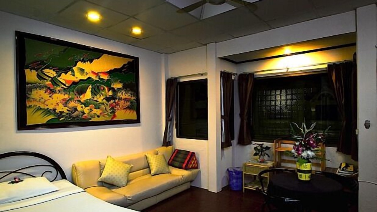 Photo of Livingroom in Karon